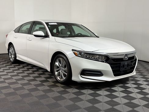 Used 2018 Honda Accord LX image 19
