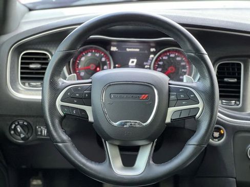 Used 2018 Dodge Charger R/T w/ Plus Group image 27
