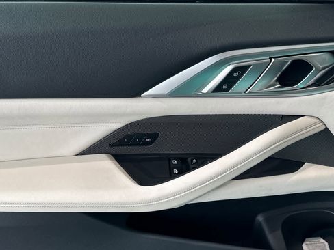 Used 2025 BMW M4 xDrive Competition image 11