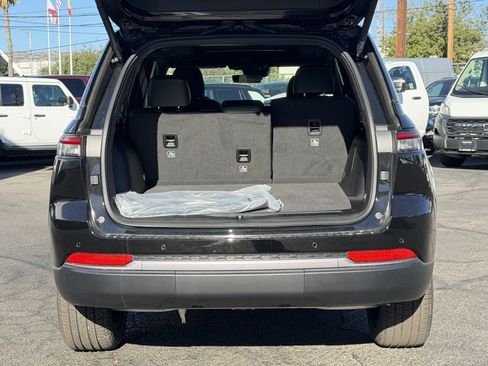 New 2026 Jeep Grand Cherokee Limited w/ Limited Altitude Package RWD image 13