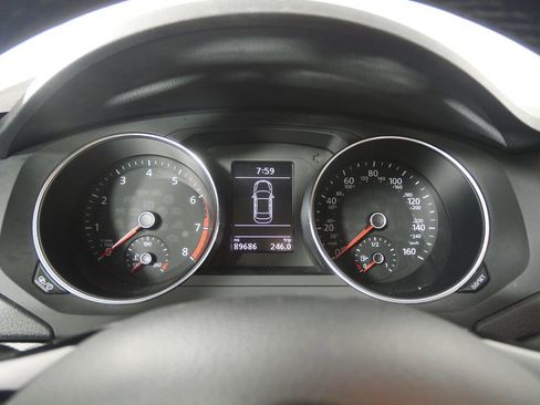 Used 2017 Volkswagen Jetta SE image 21