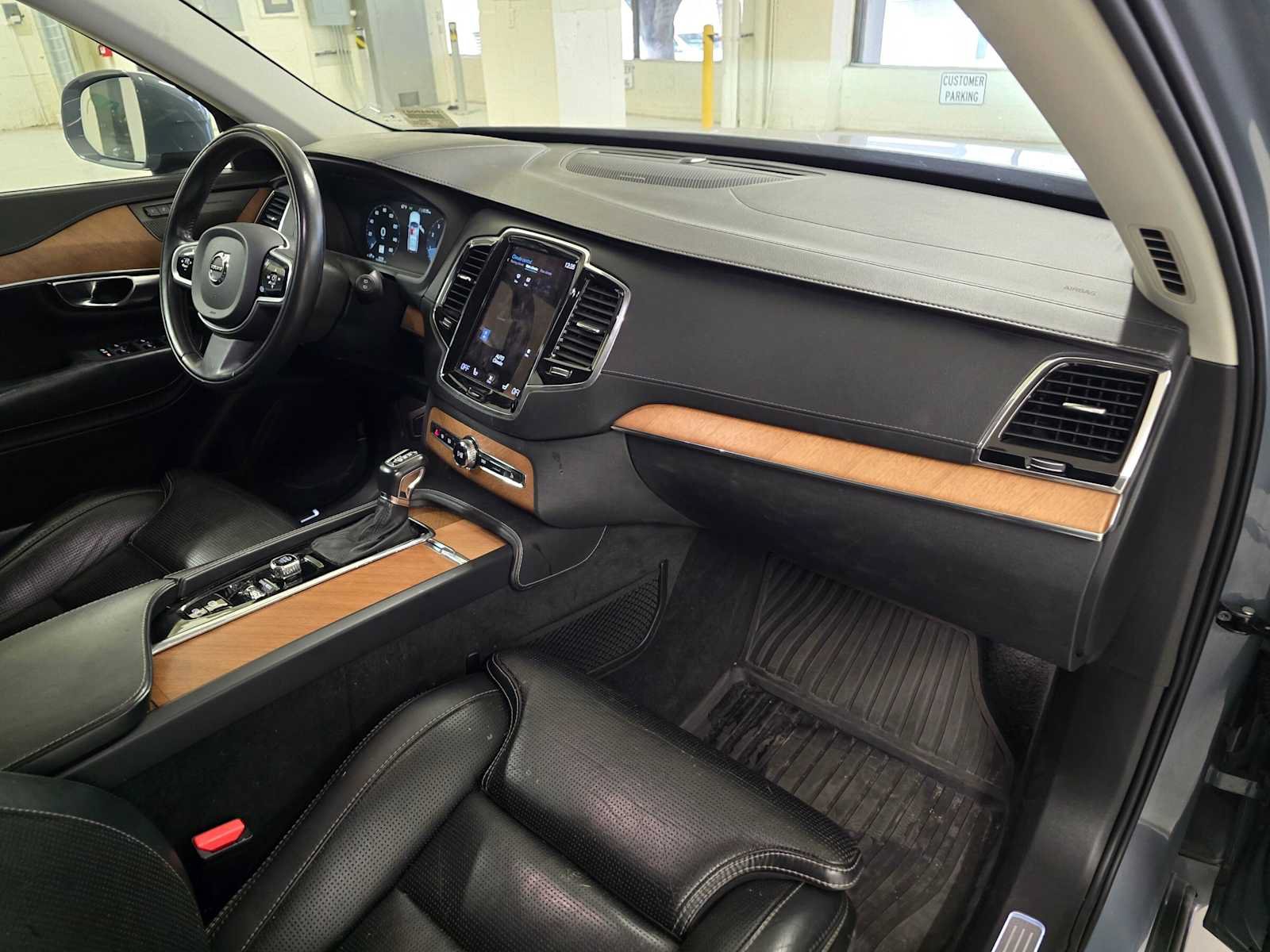 Used 2020 Volvo XC90 T6 Inscription w/ Protection Package Premier AWD/4WD image 10