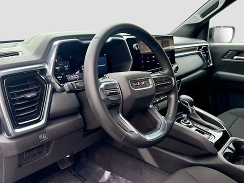 Used 2025 GMC Canyon Elevation image 9