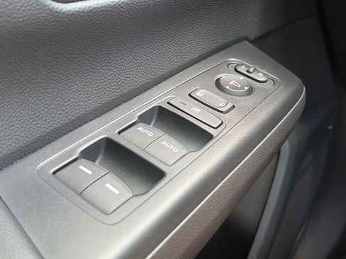 Certified 2025 Honda CR-V EX image 21