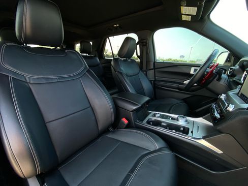 Used 2020 Ford Explorer ST w/ ST Street Pack AWD/4WD image 20