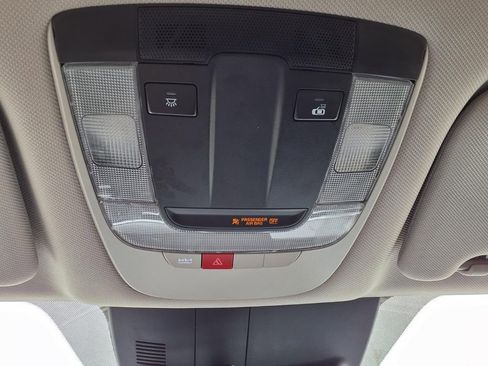 Certified 2025 Kia Sorento S FWD image 26