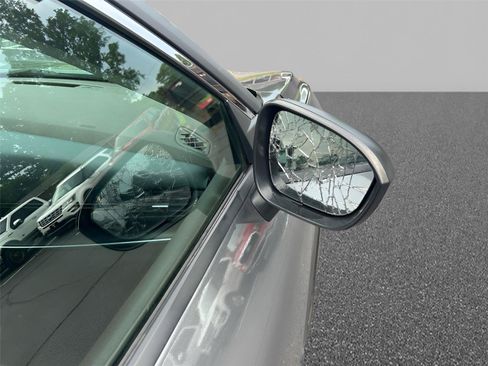 Used 2023 Nissan Rogue S AWD/4WD image 9