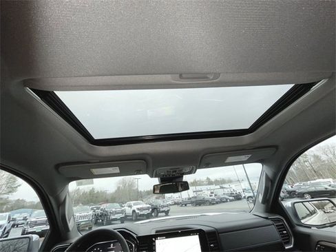 New 2026 GMC Sierra 1500 SLT w/ SLT Premium Package image 19