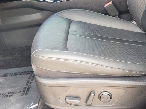 Certified 2025 Kia Sorento SX image 22