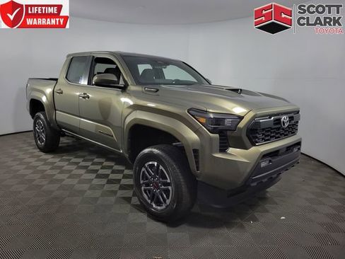 Used 2025 Toyota Tacoma TRD Sport image 1