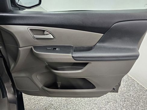 Used 2013 Honda Odyssey EX-L image 21
