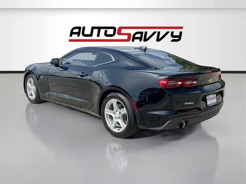 Used 2024 Chevrolet Camaro LT image 5