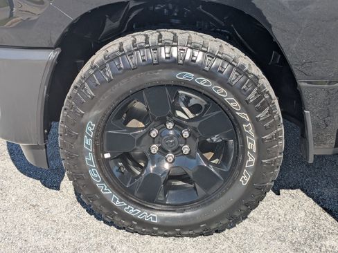 Used 2025 RAM 1500 Classic Warlock image 9