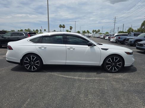 Certified 2023 Honda Accord Touring image 3