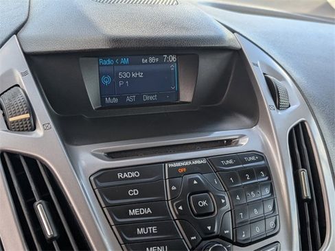 Used 2016 Ford Transit Connect XLT image 17