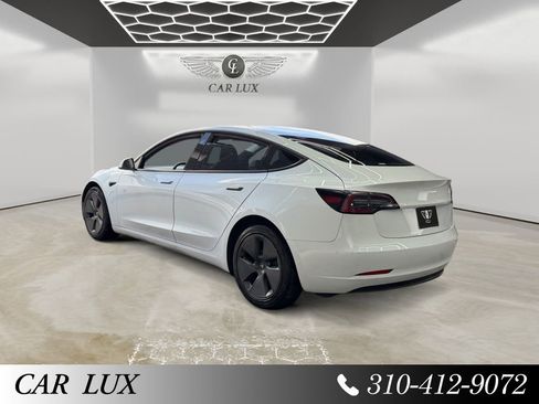 Used 2023 Tesla Model 3 Standard Range image 3