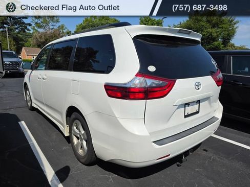 Used 2020 Toyota Sienna LE FWD image 4