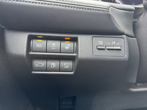 Certified 2021 Toyota Avalon Limited w/ Advanced Safety Package image 21