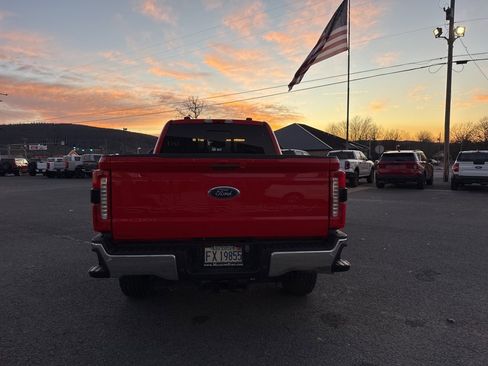 Used 2024 Ford F350 Lariat w/ Chrome Package image 6