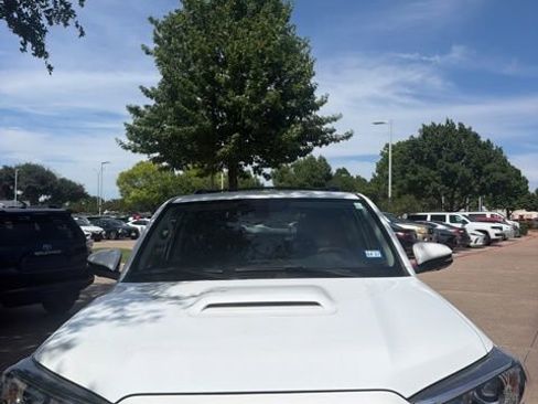 Used 2024 Toyota 4Runner TRD Off-Road Premium w/ Off Road Premium Plus Package AWD/4WD image 3