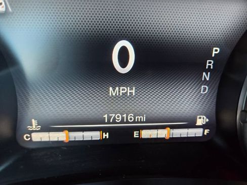 Used 2022 Jeep Renegade Latitude w/ Sun/Sound Group image 17