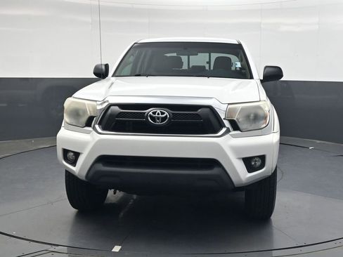 Used 2015 Toyota Tacoma PreRunner w/ SR5 Package RWD image 12