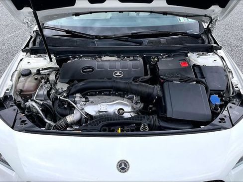 Certified 2020 Mercedes-Benz CLA 250 4MATIC image 33