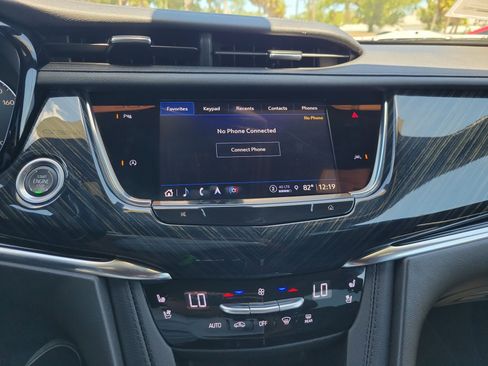 Certified 2023 Cadillac XT6 Premium Luxury AWD/4WD image 23