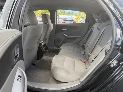 Used 2014 Chevrolet Impala LS w/ LS Convenience Package image 13