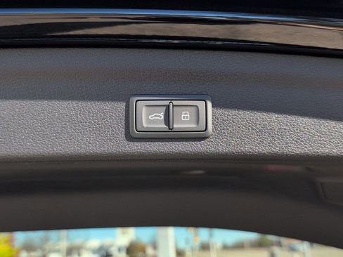 New 2025 Audi Q3 2.0T Premium Plus image 33