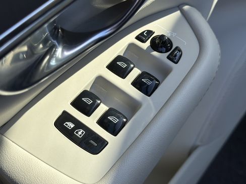 Certified 2023 Volvo XC90 B5 Core w/ Protection Package Premier image 15