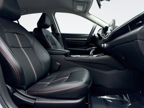 Used 2023 Nissan Altima 2.5 SR image 16