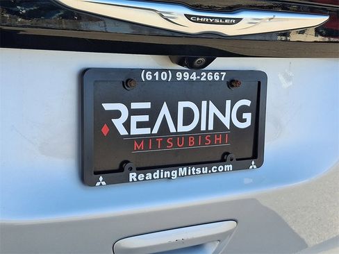 Used 2023 Chrysler Voyager LX image 32