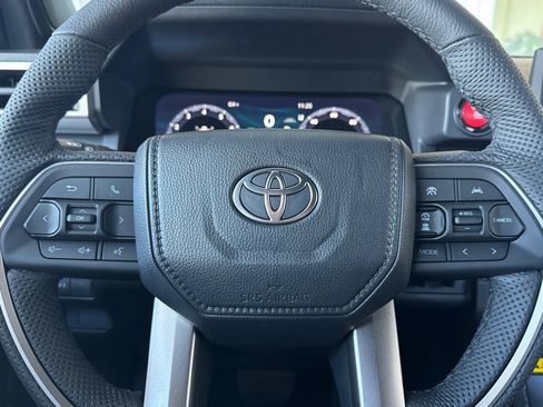 New 2025 Toyota Tacoma TRD Off-Road image 25