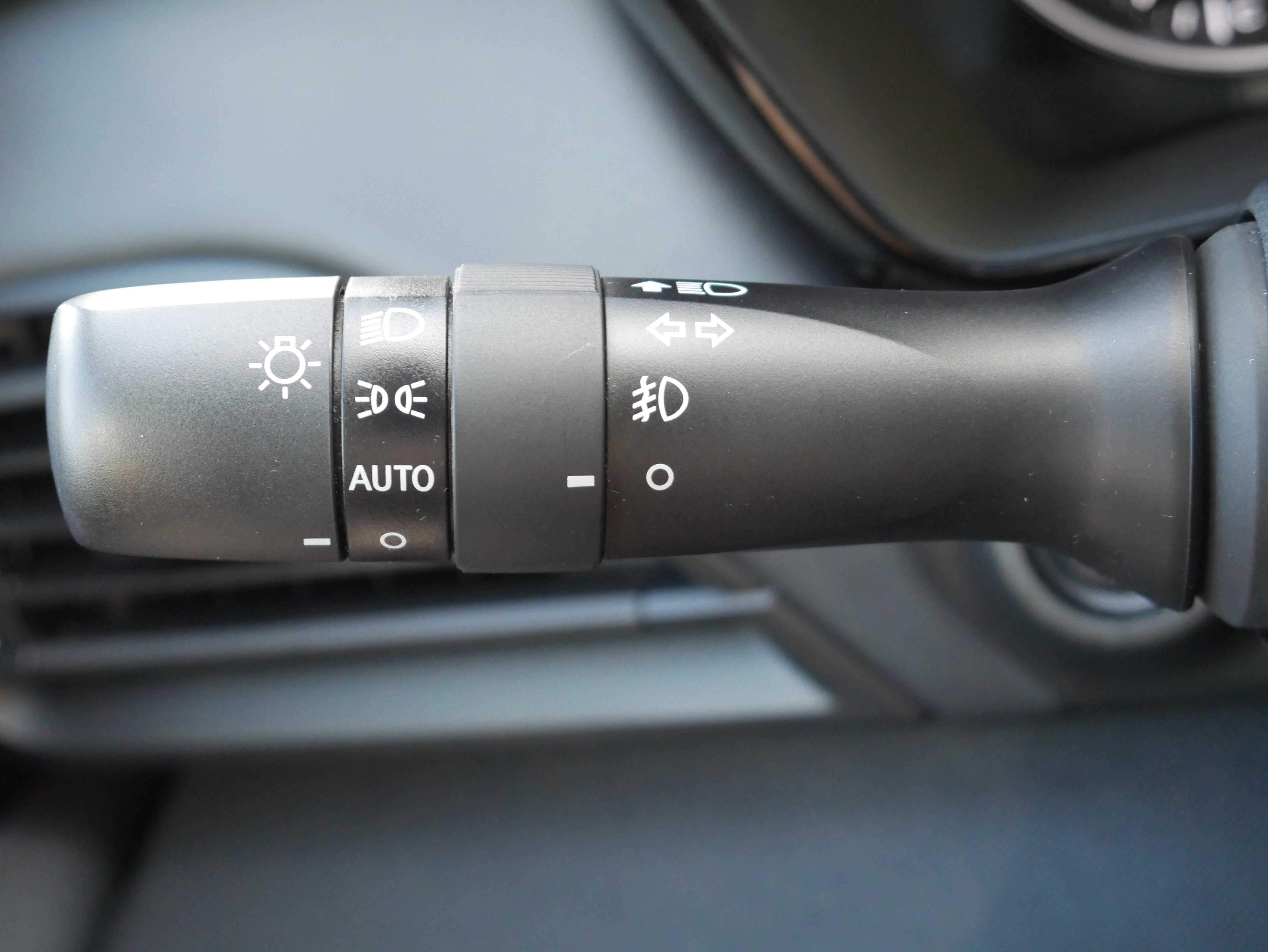 Used 2025 Subaru Legacy Premium AWD/4WD image 27