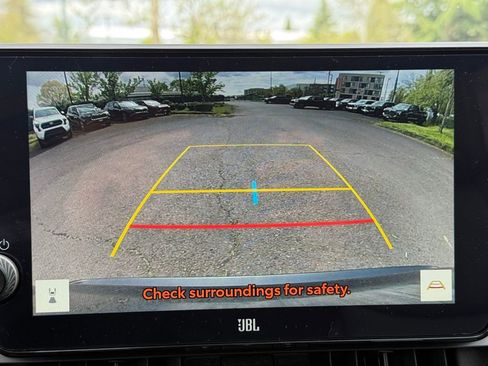 Used 2023 Toyota RAV4 XLE Premium image 11