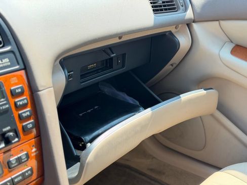 Used 2000 Lexus ES 330 FWD image 23