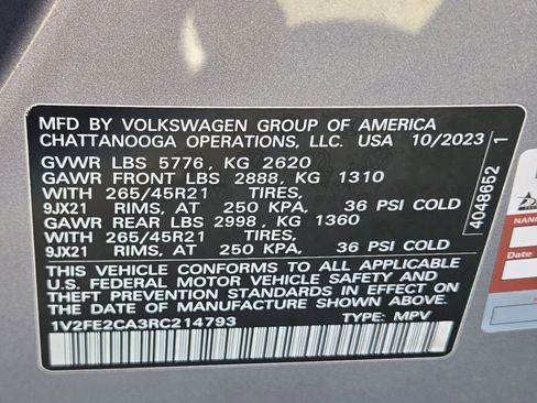 Used 2024 Volkswagen Atlas Cross Sport SEL Premium R-Line image 33