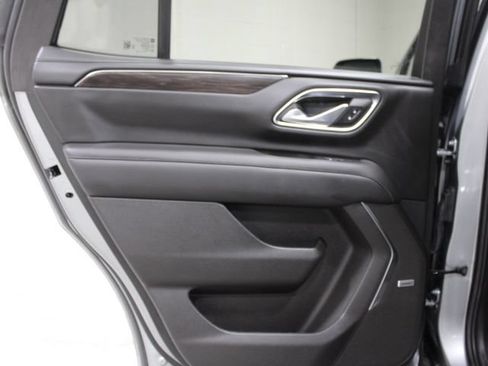 Used 2024 Chevrolet Tahoe LT w/ Luxury Package AWD/4WD image 21