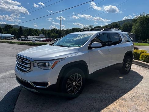 Used 2019 GMC Acadia SLT AWD/4WD image 3