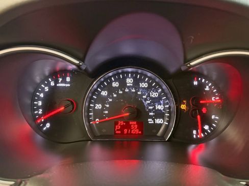 Used 2014 Kia Sorento LX image 18