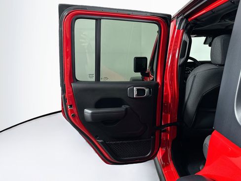 Used 2024 Jeep Wrangler Willys image 25