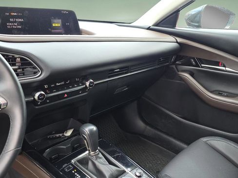 Certified 2025 MAZDA CX-30 2.5 Turbo w/ Premium Package image 22