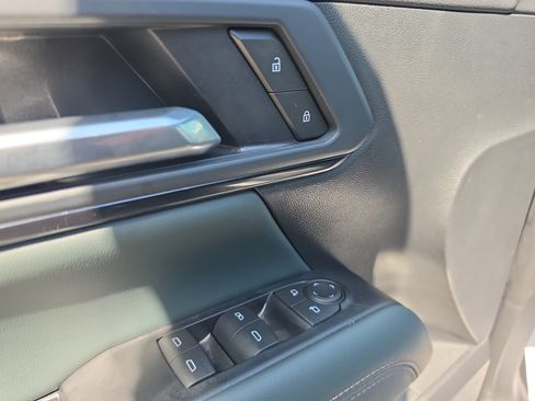 Used 2026 GMC Terrain AT4 w/ LPO, Floor Liner Package AWD/4WD image 18