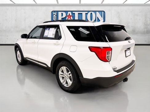 Used 2023 Ford Explorer XLT image 5