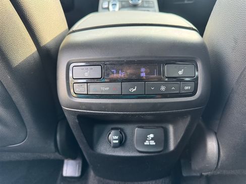 Used 2022 Hyundai Palisade SEL w/ 8P Bench Seat Package FWD image 24