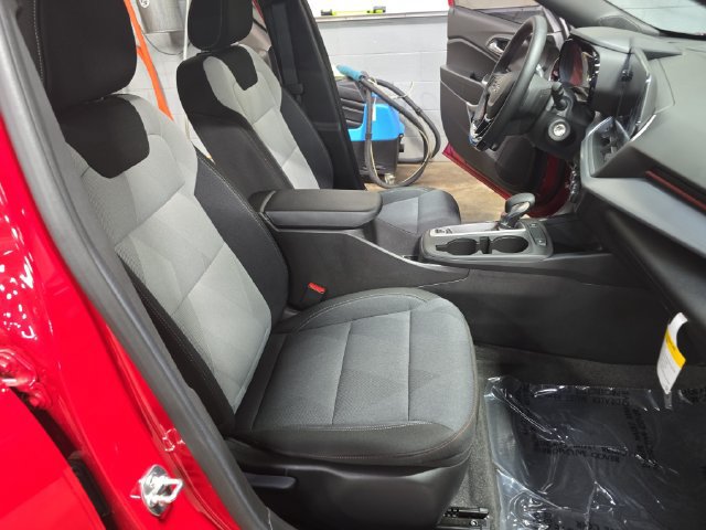 New 2026 Chevrolet Trax RS w/ Driver Confidence Package FWD image 12