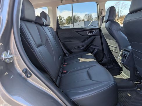 Used 2020 Subaru Forester Limited image 23