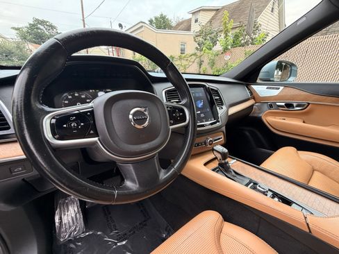 Used 2019 Volvo XC90 T6 Inscription w/ Advanced Package AWD/4WD image 16