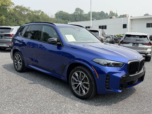Certified 2026 BMW X5 M60i AWD/4WD image 3